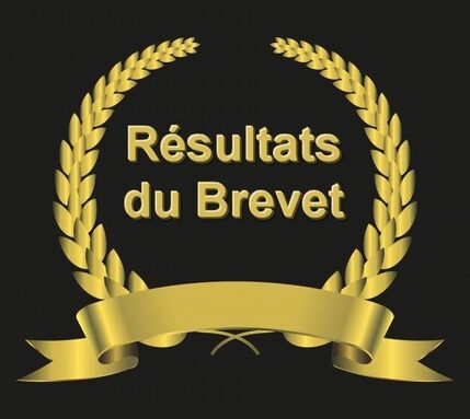 couronne-lauriers-golden-award_1102-1197.jpg